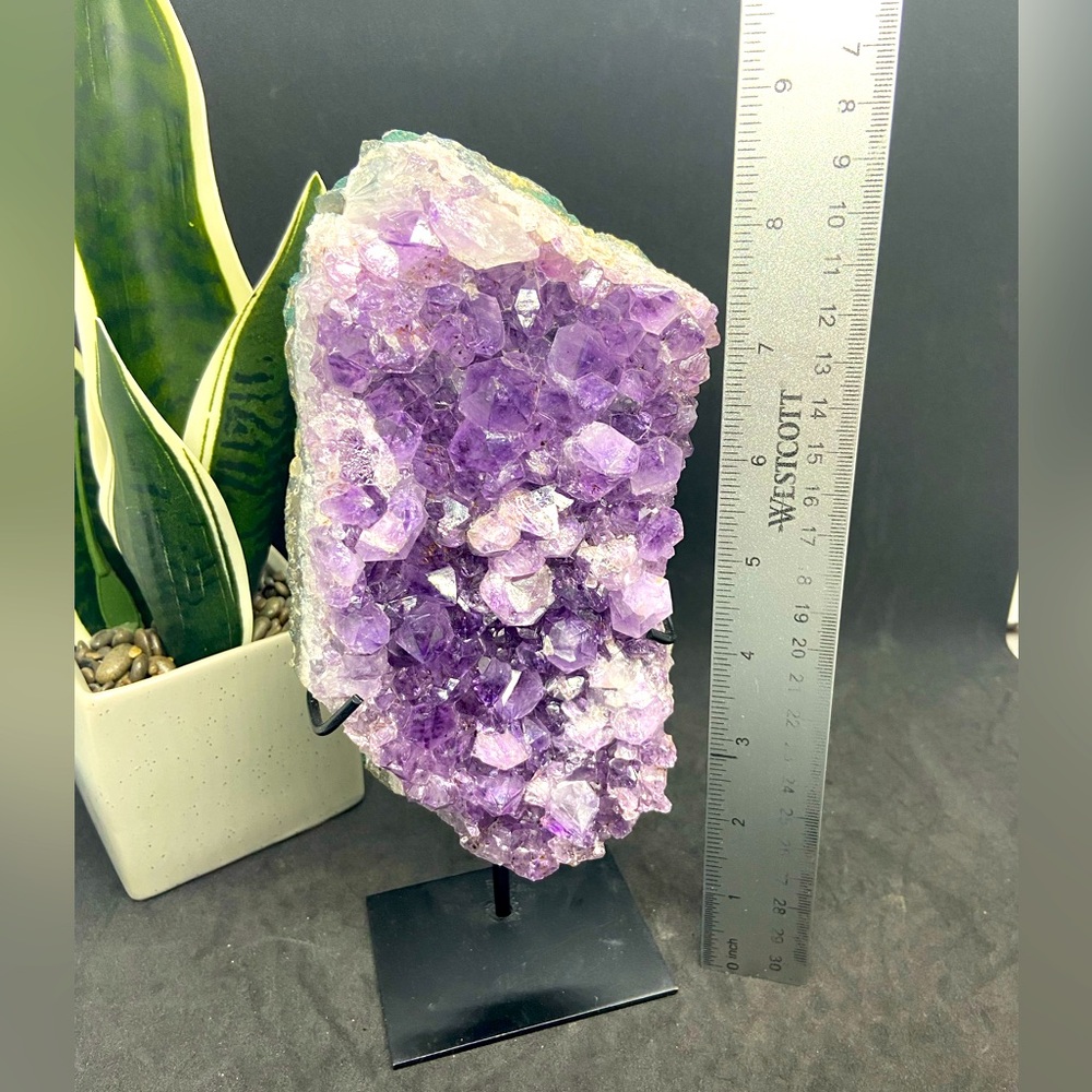 Deep purple amethyst on stand